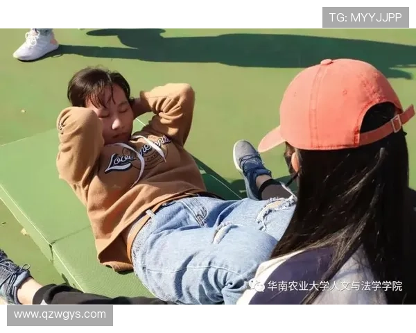 网球赛季精彩开幕 大师赛激战正酣 新星崭露头角 拼搏精神再掀热潮